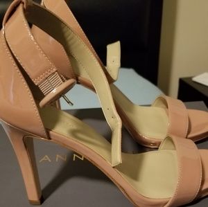 Ann Taylor Eveline Patent Womens Sandals